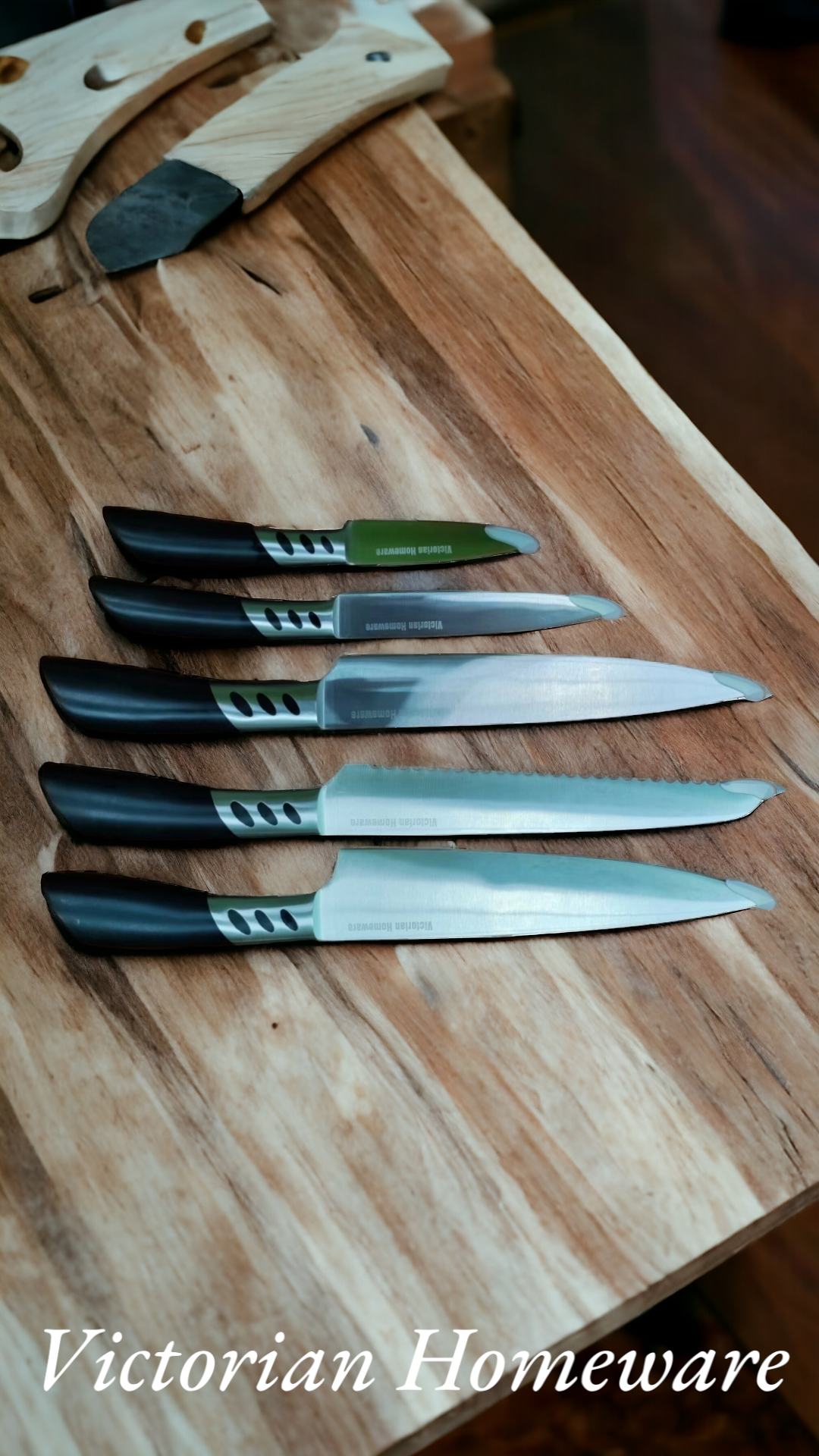 5pcs of set, 3cr13 + ABS Handle 
Stainless steel 
Chef knife 8"
Bread knife 8"
Slicing knife 8"
Utility knife 4.5"
Paring knife 3.5"